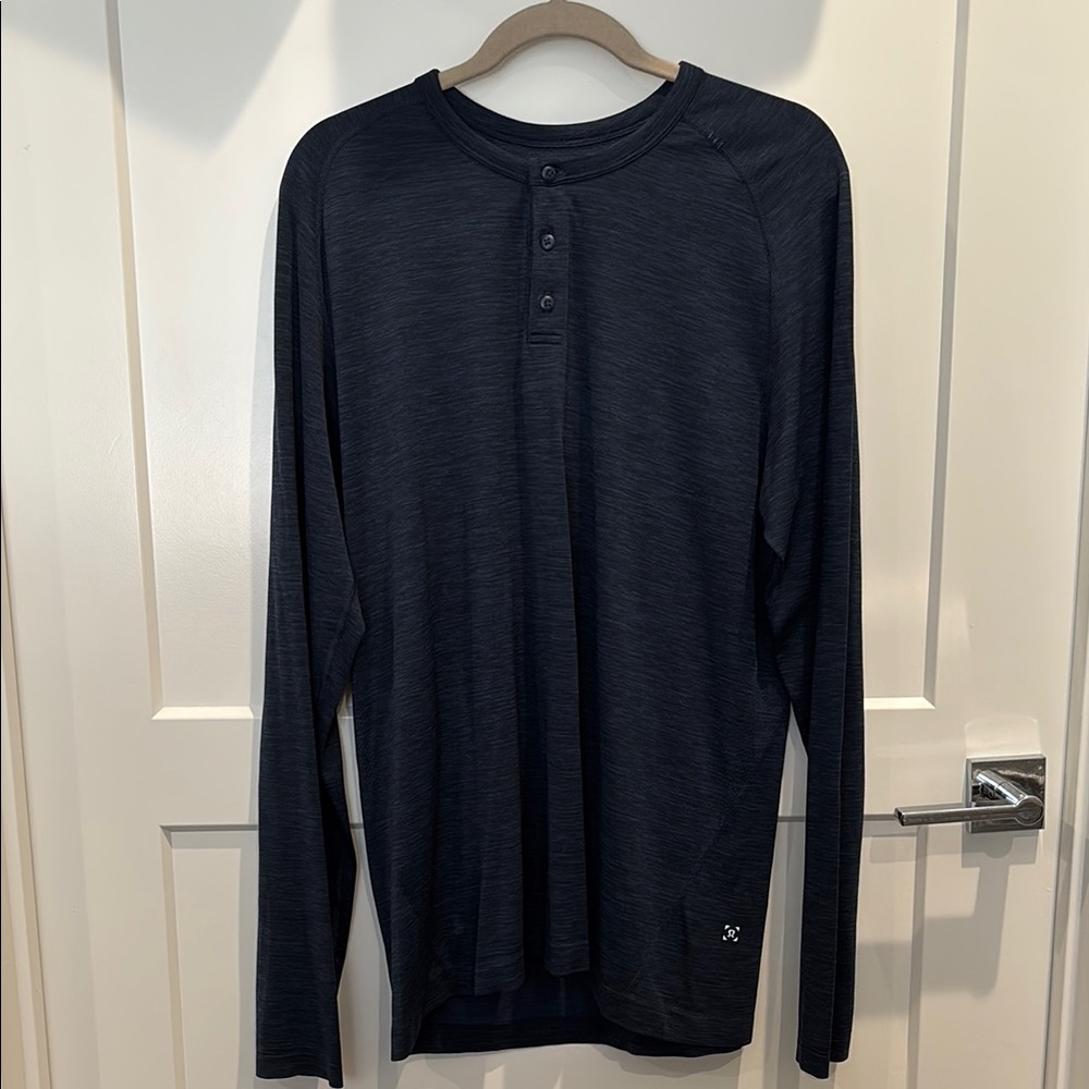 Lululemon Athletica Blue Long Sleeve Tee Knit